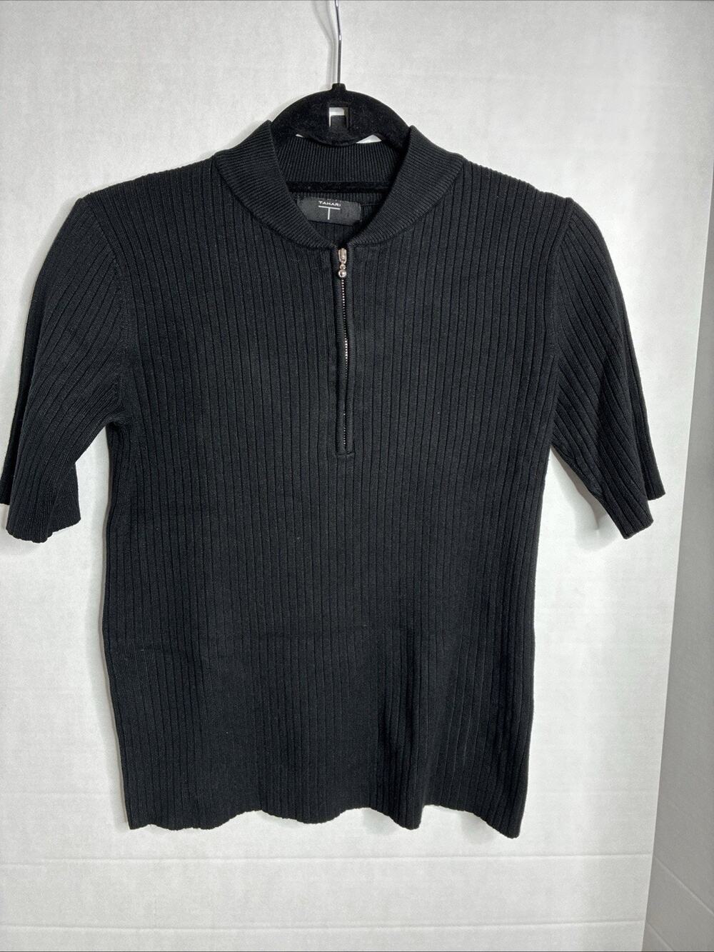 Tahari Women’s Black Ribbed Knit Sweater Top M Size 1/4 Zip Minimalist Classic